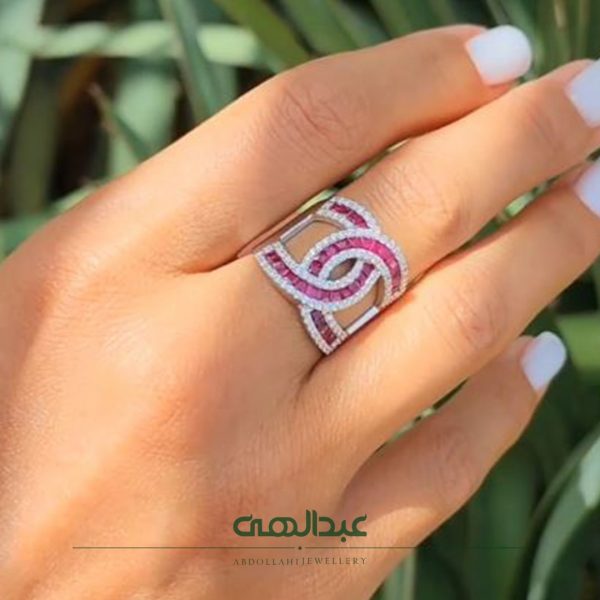 Jewel ring, diamond ring, brilliant ring, ruby ​​ring